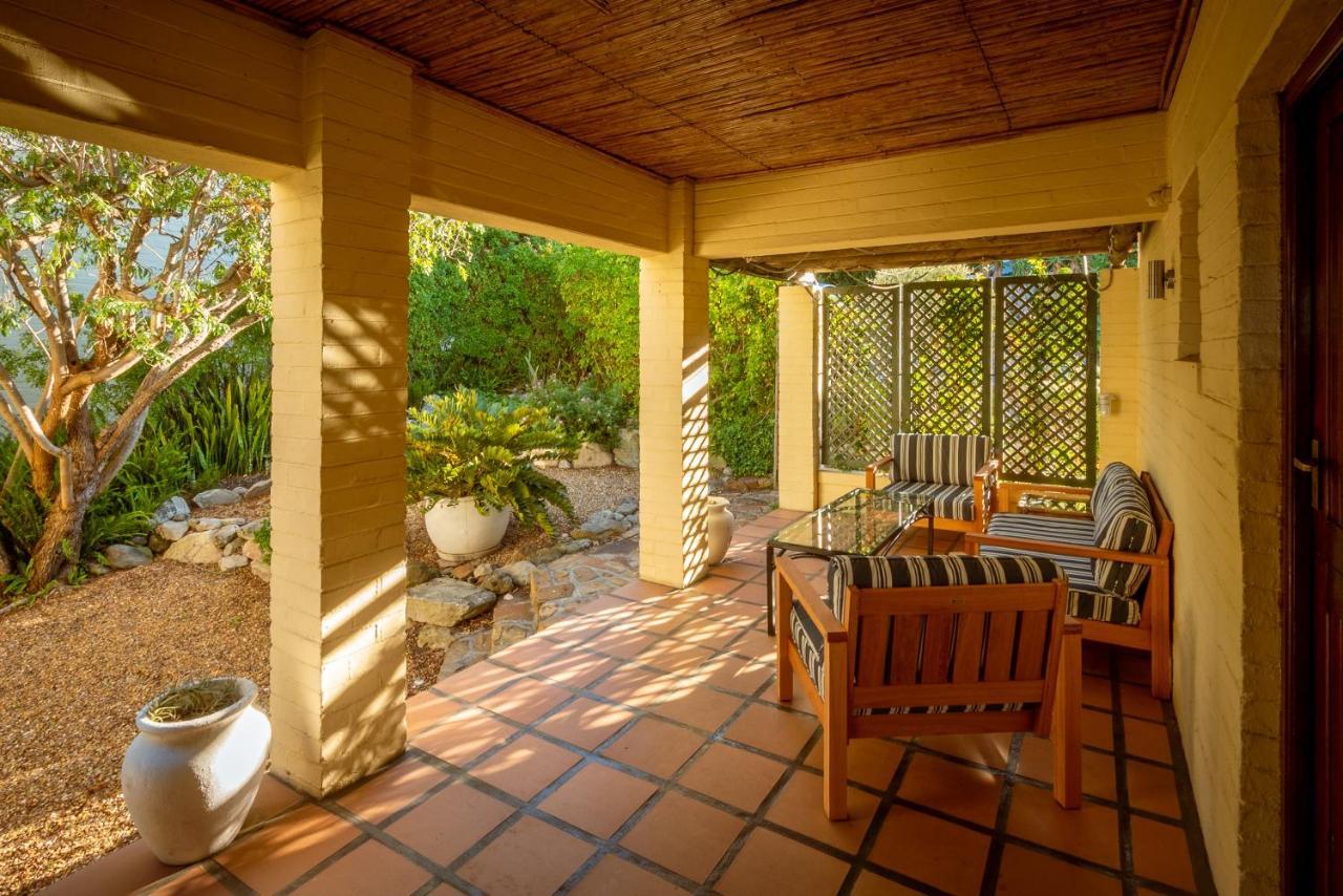 Shutters On Hilltop, Scarborough Extérieur photo